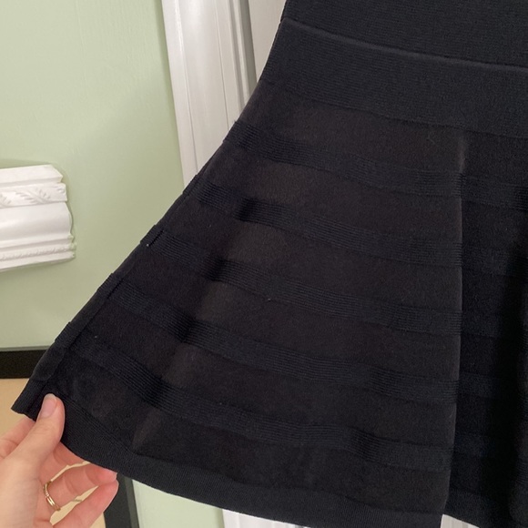 Fit and flare ribbed mini skirt - Picture 2 of 4